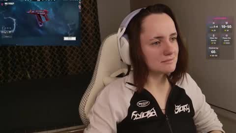 luna_loveeee online show from 11-07-25, 04:23