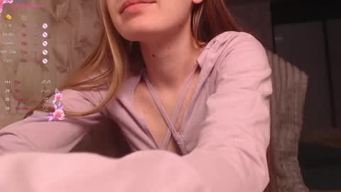 Snapshot of luna_loveisgood chatting on 03-06-26, 10:23 Luna online show from 03-06-26, 10:23