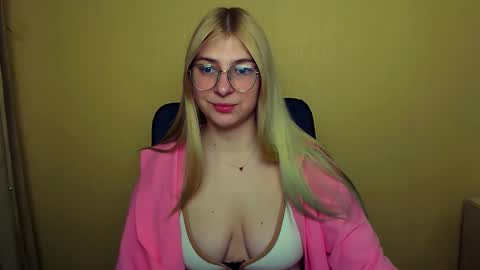 Luna online show from 02-01-25, 08:29