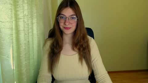 Snapshot of luna_lush_ chatting on 06-02-26, 10:28 Luna online show from 06-02-26, 10:28