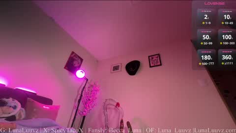 Snapshot of luna_luuvz chatting on 04-29-26, 04:49 Luna Luuvz online show from 04-29-26, 04:49