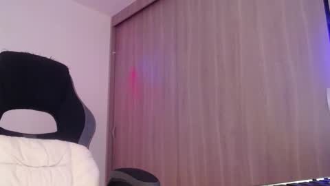 Snapshot of luna_mails chatting on 12-13-25, 10:26 Luna online show from 12-13-25, 10:26