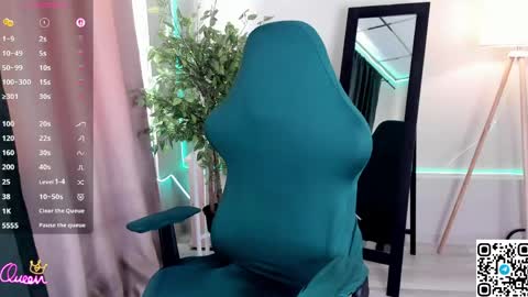 Snapshot of luna_mee chatting on 05-15-26, 12:50 Adele online show from 05-15-26, 12:50
