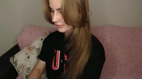 Luna online show from 09-13-25, 05:35