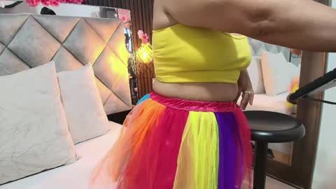 luna_naughty1 online show from 04-11-26, 07:29