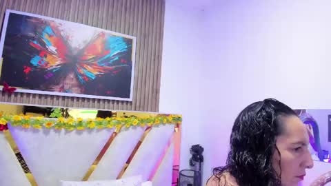 luna_naughty1 online show from 06-03-26, 09:34