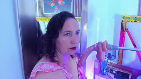 luna_naughty1 online show from 06-18-26, 07:07