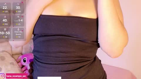 Snapshot of luna_ocampo chatting on 10-15-25, 07:58 online show from 10-15-25, 07:58