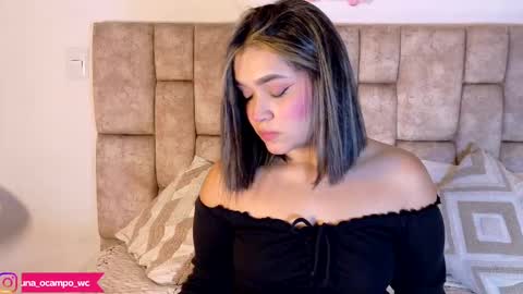 Snapshot of luna_ocampo chatting on 10-29-25, 08:21 online show from 10-29-25, 08:21