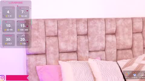 Snapshot of luna_ocampo chatting on 11-20-25, 05:56 online show from 11-20-25, 05:56