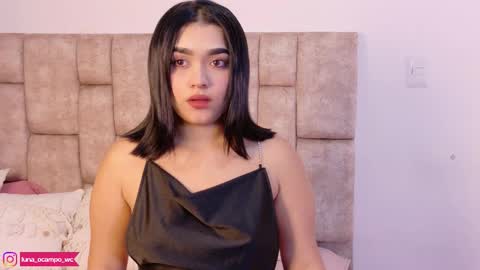 Snapshot of luna_ocampo chatting on 11-29-25, 07:44 online show from 11-29-25, 07:44