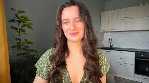 luna_raee online show from 09-25-25, 07:12