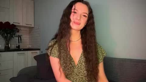 luna_raee online show from 09-29-25, 11:04