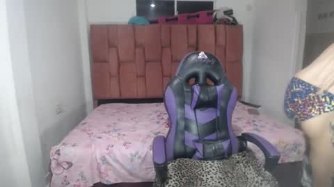 Luna online show from 12-06-24, 01:29