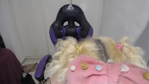 Luna online show from 12-18-24, 09:47