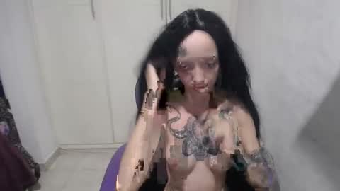 Luna online show from 01-01-25, 08:35