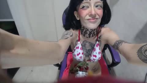 Luna online show from 01-28-25, 03:04