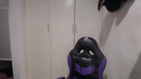 Luna online show from 01-29-25, 06:28