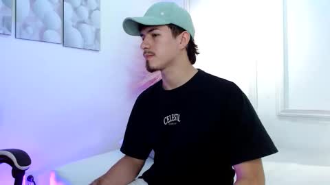 Snapshot of luna_stanford chatting on 09-21-25, 02:13 Luna Stanford online show from 09-21-25, 02:13