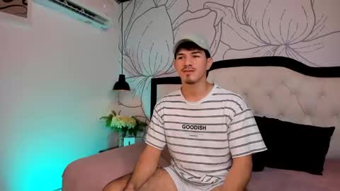 Snapshot of luna_stanford chatting on 10-09-25, 02:31 Luna Stanford online show from 10-09-25, 02:31