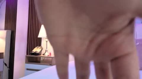  A M M Y  online show from 10-18-25, 12:17