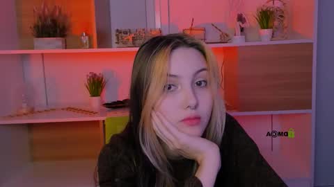 Snapshot of luna_tin chatting on 10-14-25, 07:03 Luna online show from 10-14-25, 07:03