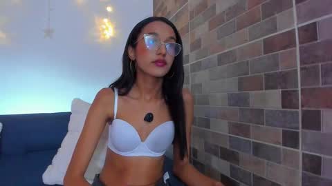 Snapshot of luna_valen chatting on 12-16-25, 10:37 luna_valen online show from 12-16-25, 10:37