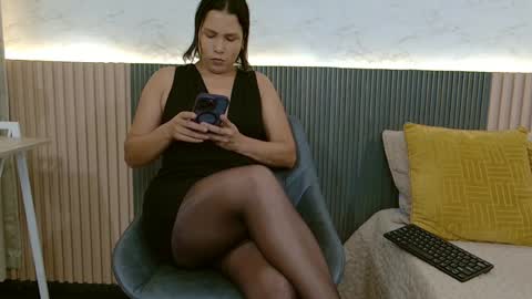 luna_valle online show from 04-04-26, 08:17