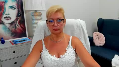 L u n a online show from 07-09-26, 07:01