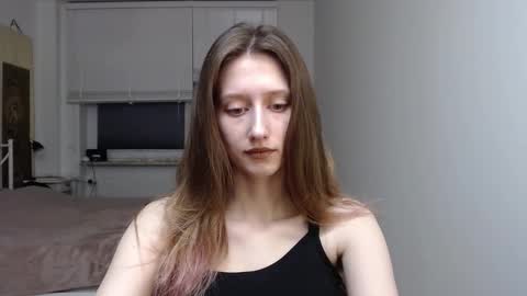 Snapshot of luna_xsensual chatting on 01-19-26, 06:28 L U N A online show from 01-19-26, 06:28