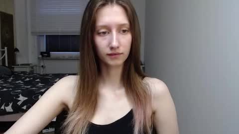 Snapshot of luna_xsensual chatting on 02-10-26, 06:50 L U N A online show from 02-10-26, 06:50