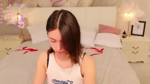 Luna online show from 04-16-26, 02:40