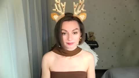 lunaa_bluee online show from 12-22-25, 09:56