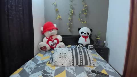 Snapshot of lunaa_mayerr chatting on 02-22-25, 10:52 lunaa mayer online show from 02-22-25, 10:52