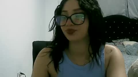 lunaa_sub online show from 01-23-25, 04:09