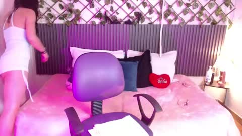 lunaaa_07 online show from 04-24-26, 02:14