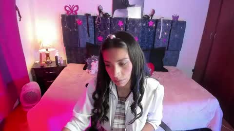 lunaaa_07 online show from 04-25-26, 01:52