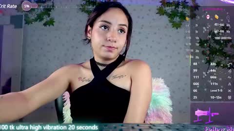 Snapshot of lunacandyy1323 chatting on 02-22-25, 06:41 Luna online show from 02-22-25, 06:41