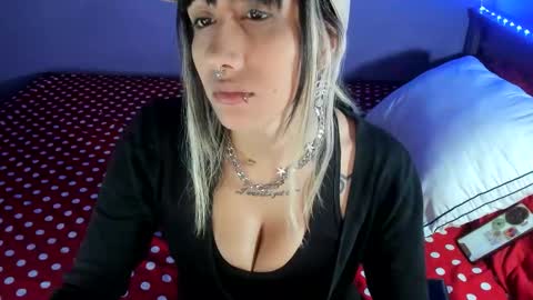 lunacristal_moon online show from 03-12-26, 01:39