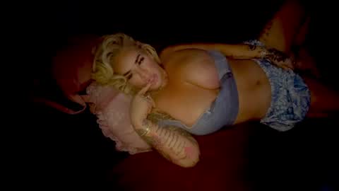 Luna Daddys Girl online show from 05-27-26, 06:10