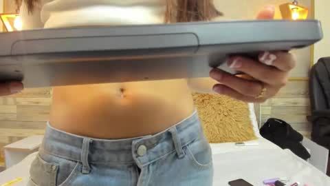 LUNA  online show from 11-25-25, 02:06