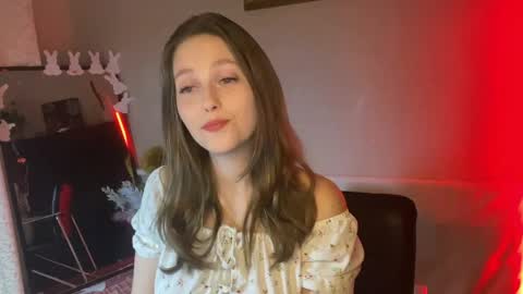 lunafeather online show from 04-06-26, 05:58