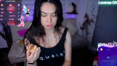 Luna online show from 05-24-26, 02:49