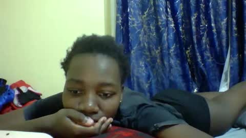 lunah_kitty online show from 05-20-26, 07:53