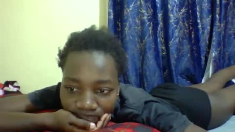 lunah_kitty online show from 05-21-26, 07:59