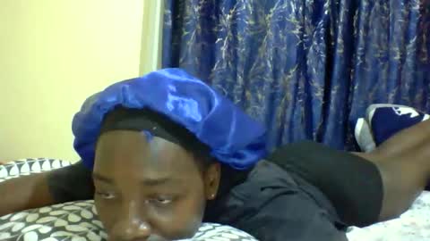 lunah_kitty online show from 05-22-26, 06:35