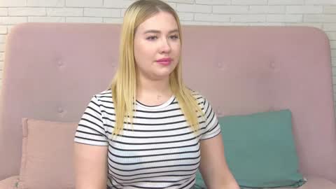 LunaHouston online show from 01-14-25, 07:21