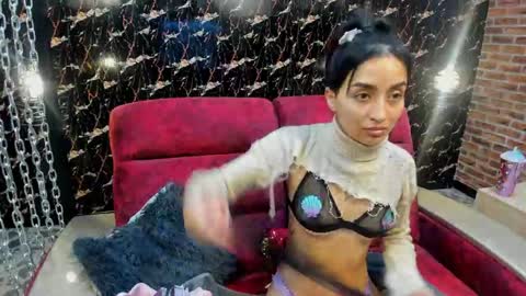 Luna  online show from 05-28-26, 11:40