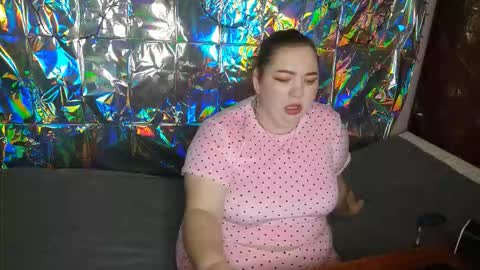 Viktoria online show from 12-15-25, 02:54