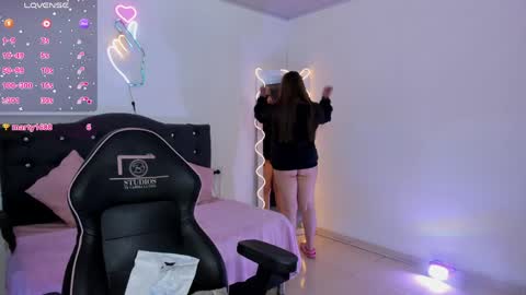 LUNA KITTY  online show from 05-19-26, 12:00